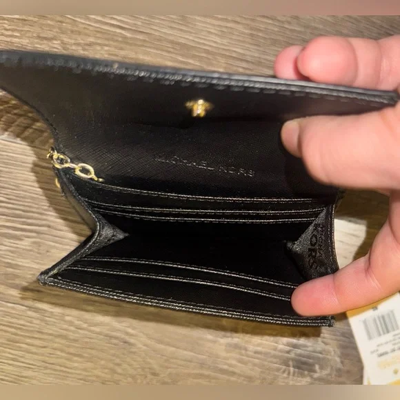 Michael Kors Wallet - Picture 2 of 3